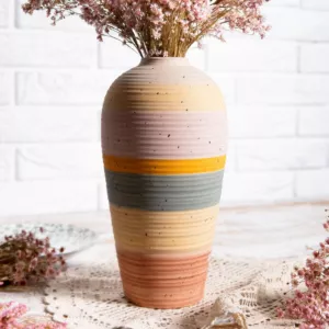Wazon MAASAI ceramiczny w kolorowe pasy 14x14x26 cm HOMLA