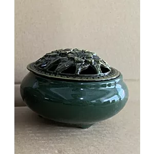 Kadzielnica ceramiczna klasyczna  z pokrywką zielony